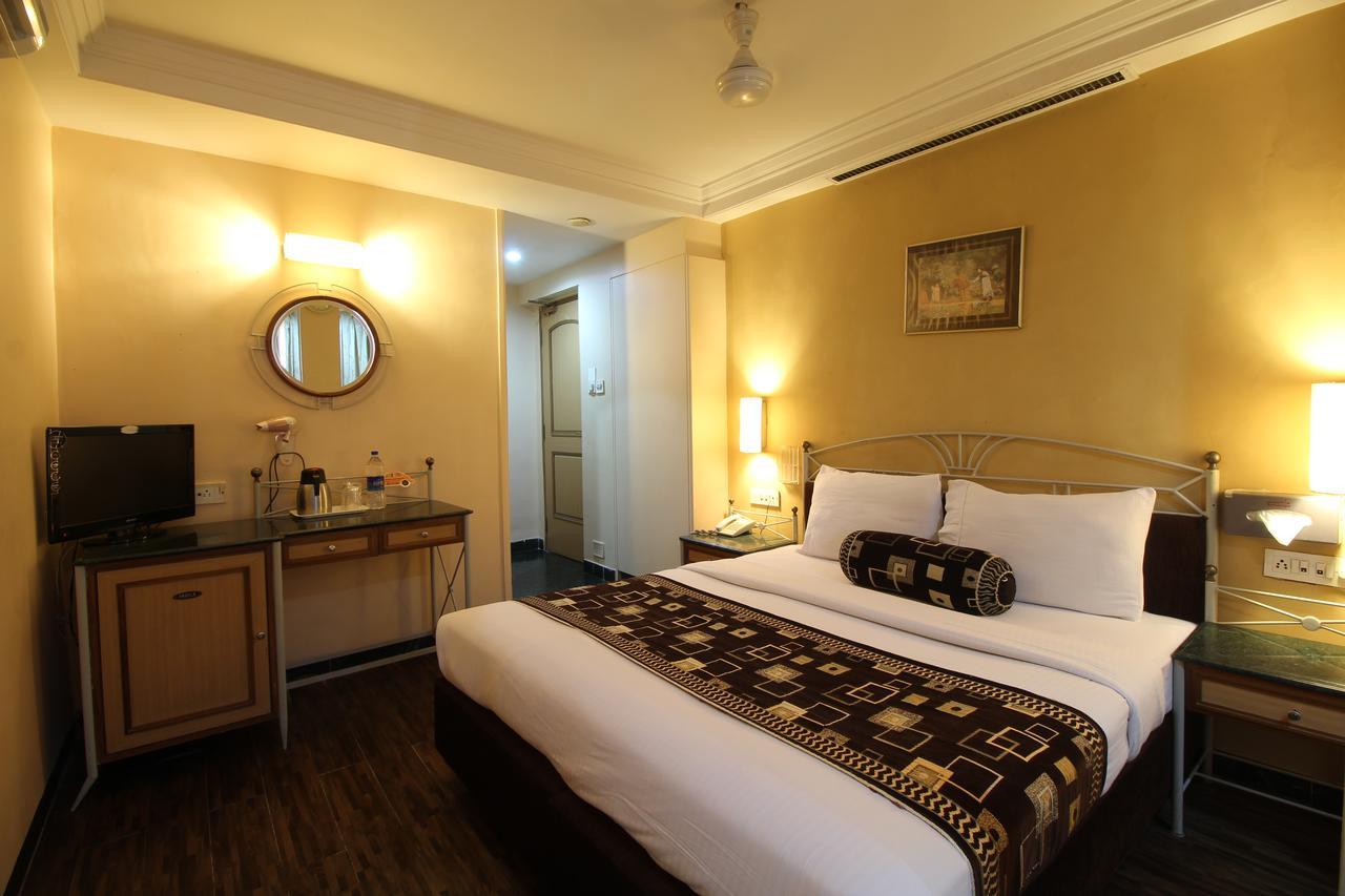 Hotel Gurukripa Daman Exterior photo