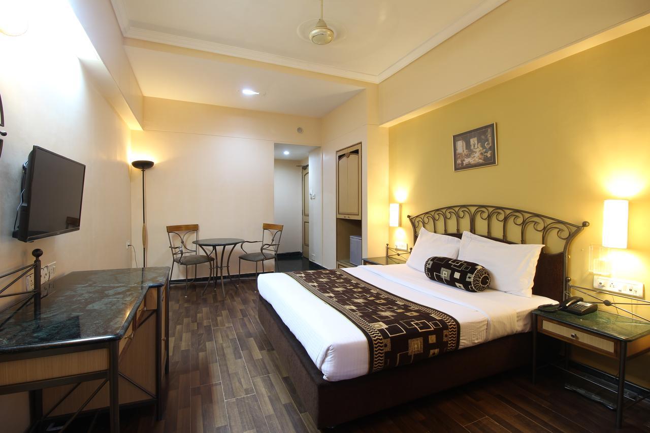 Hotel Gurukripa Daman Exterior photo
