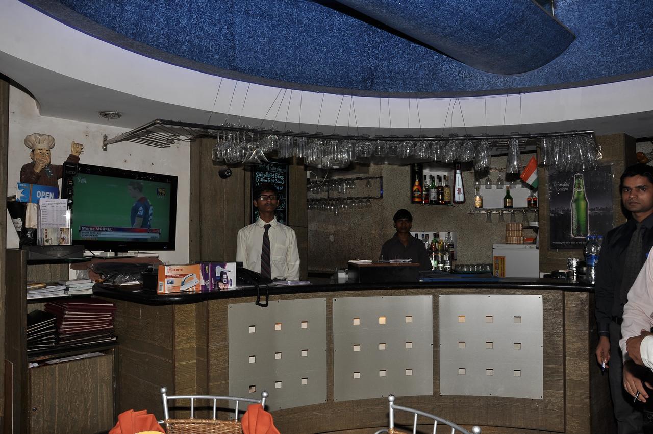Hotel Gurukripa Daman Exterior photo