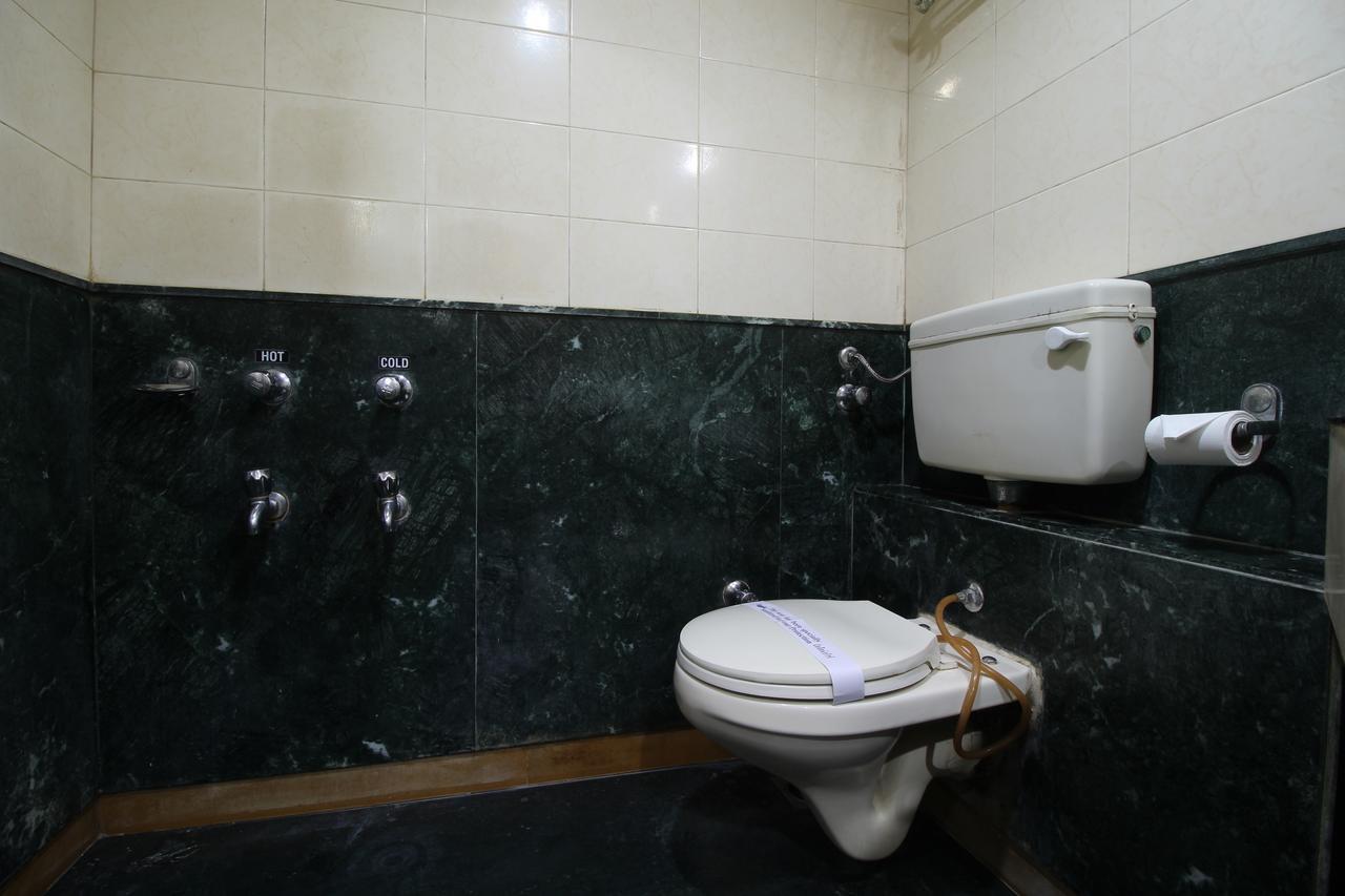Hotel Gurukripa Daman Exterior photo