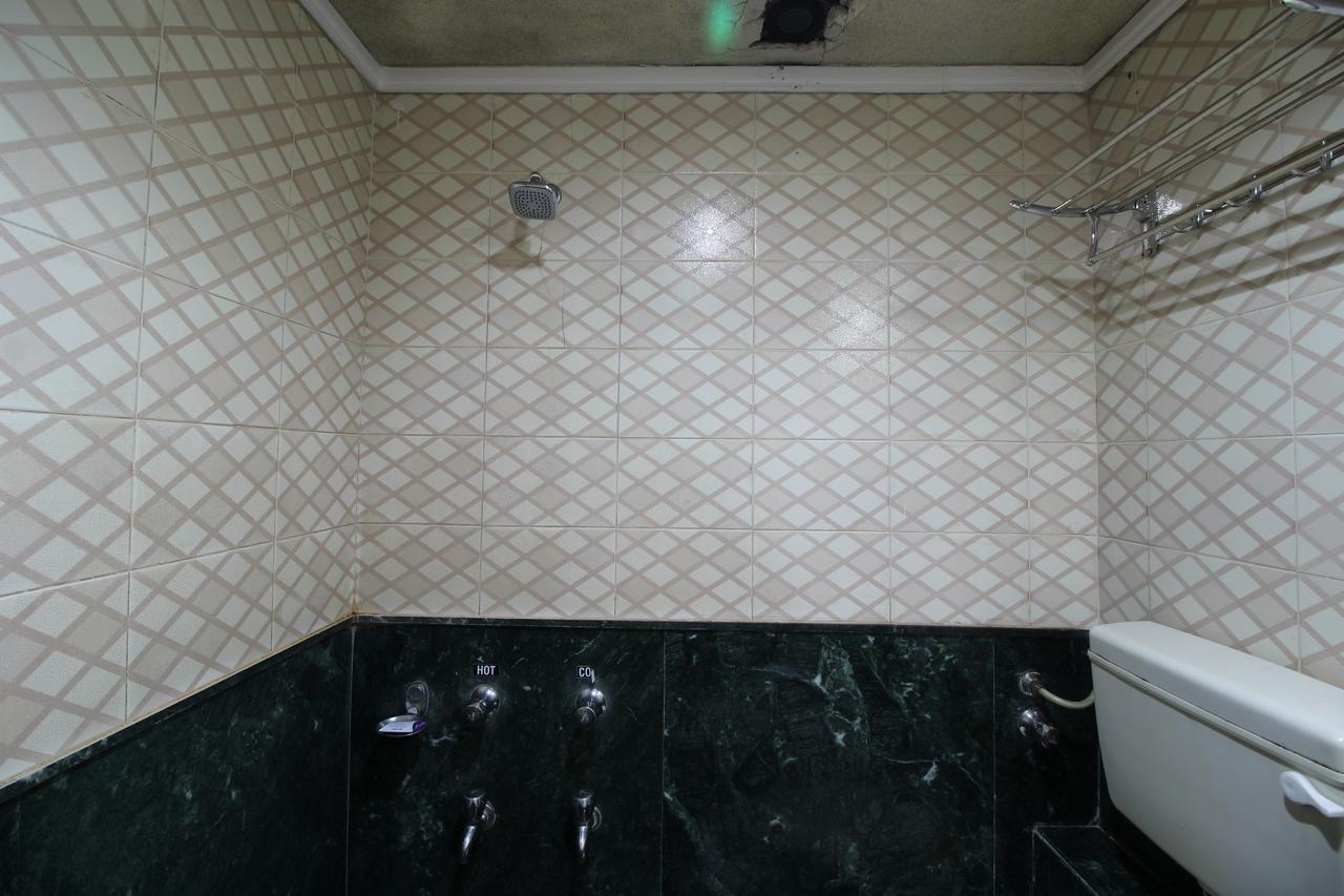 Hotel Gurukripa Daman Exterior photo